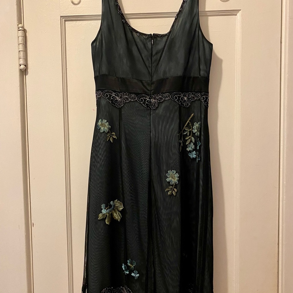Adrianna Papell Beaded/Embroidered Dress Size 6 - Picture 2 of 8